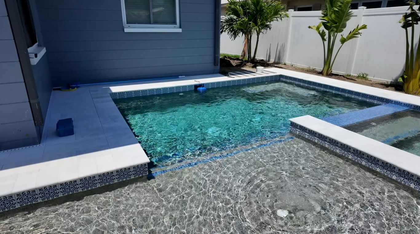 Green Pool Treatment & Algae Removal